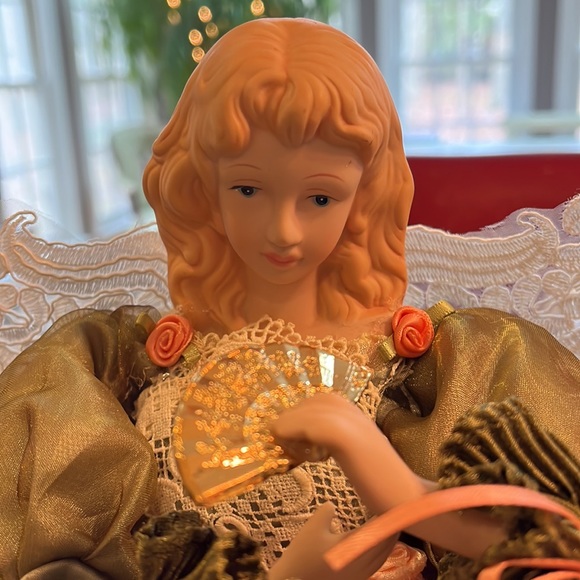 Porcelain, Hand-Crafted Angel Doll / Decoration. - Picture 2 of 16